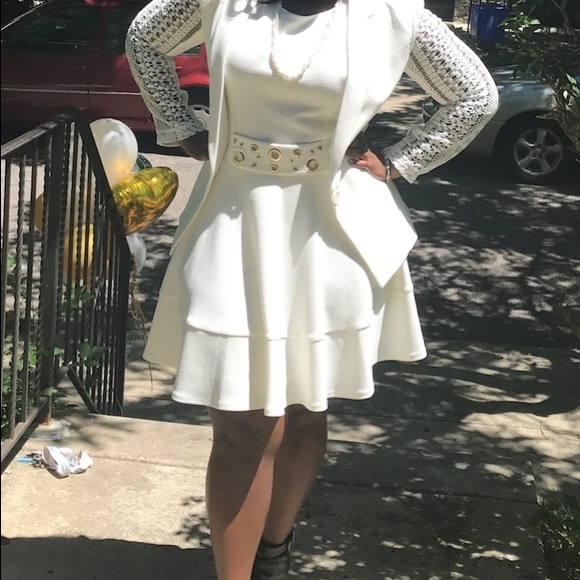 Creme dress with gold embroidery - Picture 1 of 3